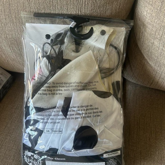 Spirit Killer Clown Costume - Black, White, and Red - Picture 2 of 2